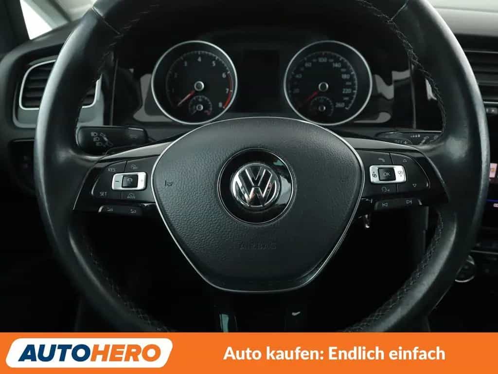 Volkswagen Golf VII 1.4 TSI Highline BMT Aut.*LED*ACC*PDC* 04/2017-photo-17
