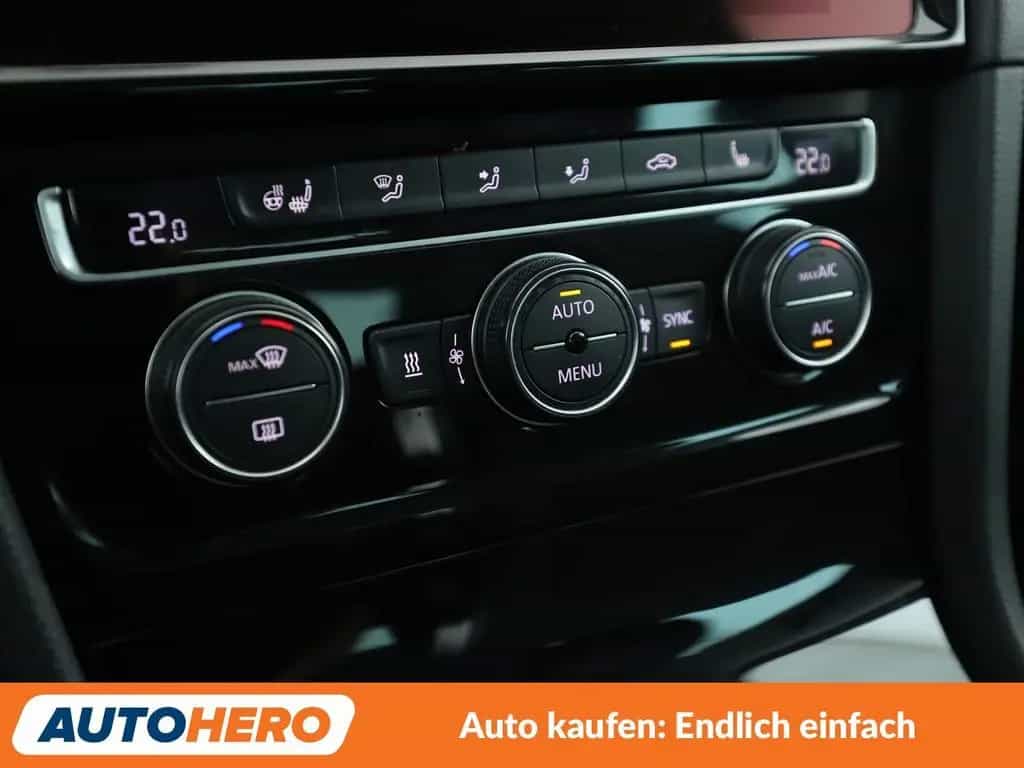Volkswagen Golf VII 1.4 TSI Highline BMT Aut.*LED*ACC*PDC* 04/2017-photo-20