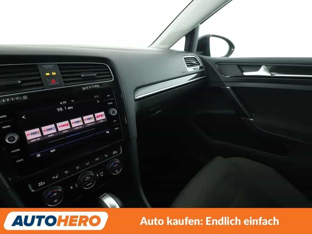 Volkswagen Golf VII 1.4 TSI Highline BMT Aut.*LED*ACC*PDC* 04/2017-photo-23
