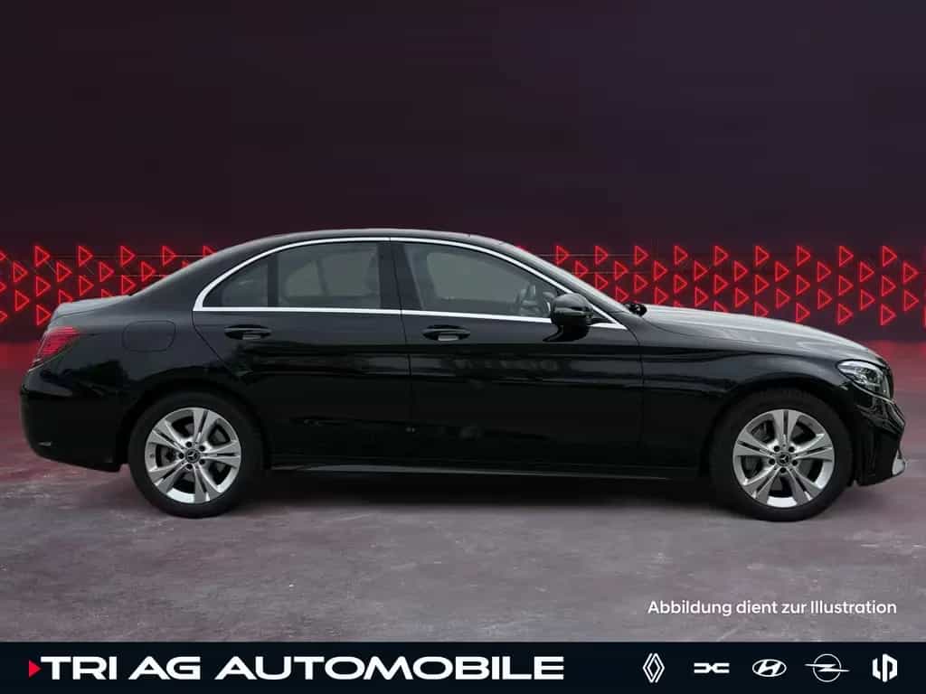 Mercedes-Benz C-Class 300 AMG Line AHK-schwenkbar Business-Plus-Pake 10/2018-photo-1