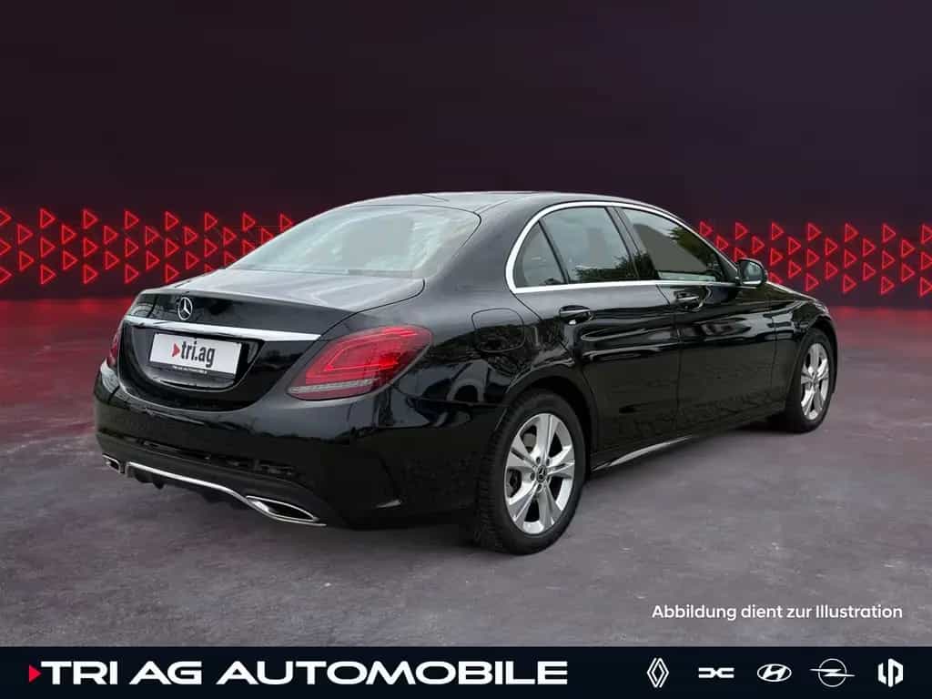 Mercedes-Benz C-Class 300 AMG Line AHK-schwenkbar Business-Plus-Pake 10/2018-photo-2