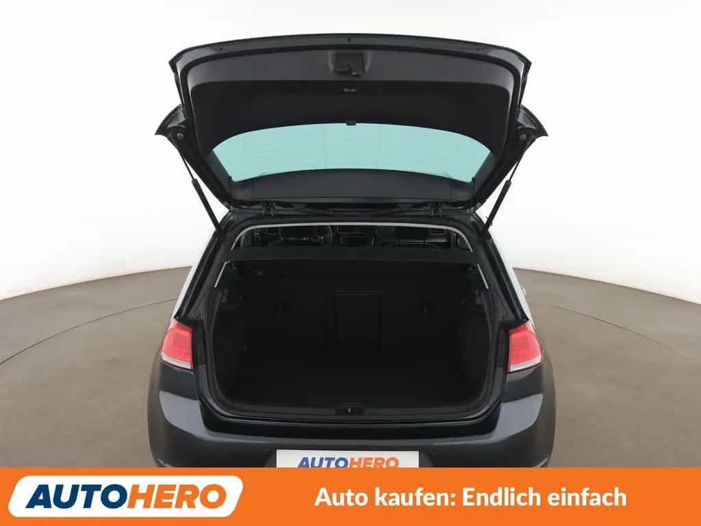 Volkswagen Golf VII 1.2 TSI Allstar BMT*NAVI*PDC*SHZ*KLIMA* 03/2016-photo-16