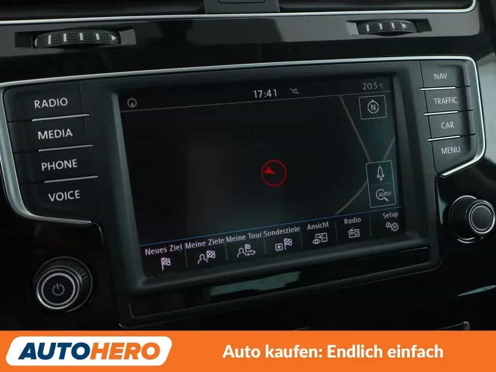 Volkswagen Golf VII 1.2 TSI Allstar BMT*NAVI*PDC*SHZ*KLIMA* 03/2016-photo-22
