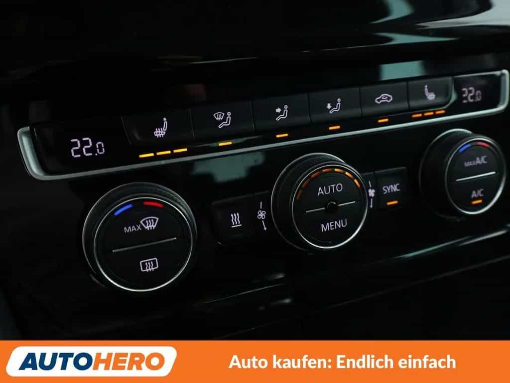 Volkswagen Golf VII 1.2 TSI Allstar BMT*NAVI*PDC*SHZ*KLIMA* 03/2016-photo-23