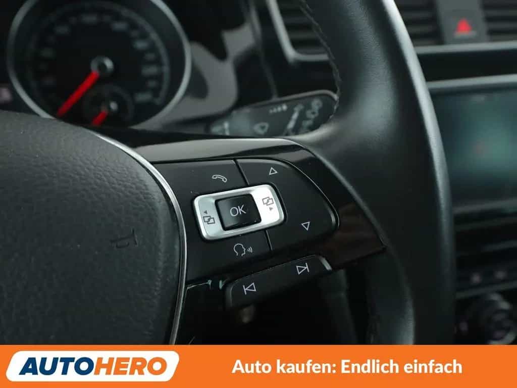 Volkswagen Golf VII 1.2 TSI Allstar BMT*NAVI*PDC*SHZ*KLIMA* 03/2016-photo-26