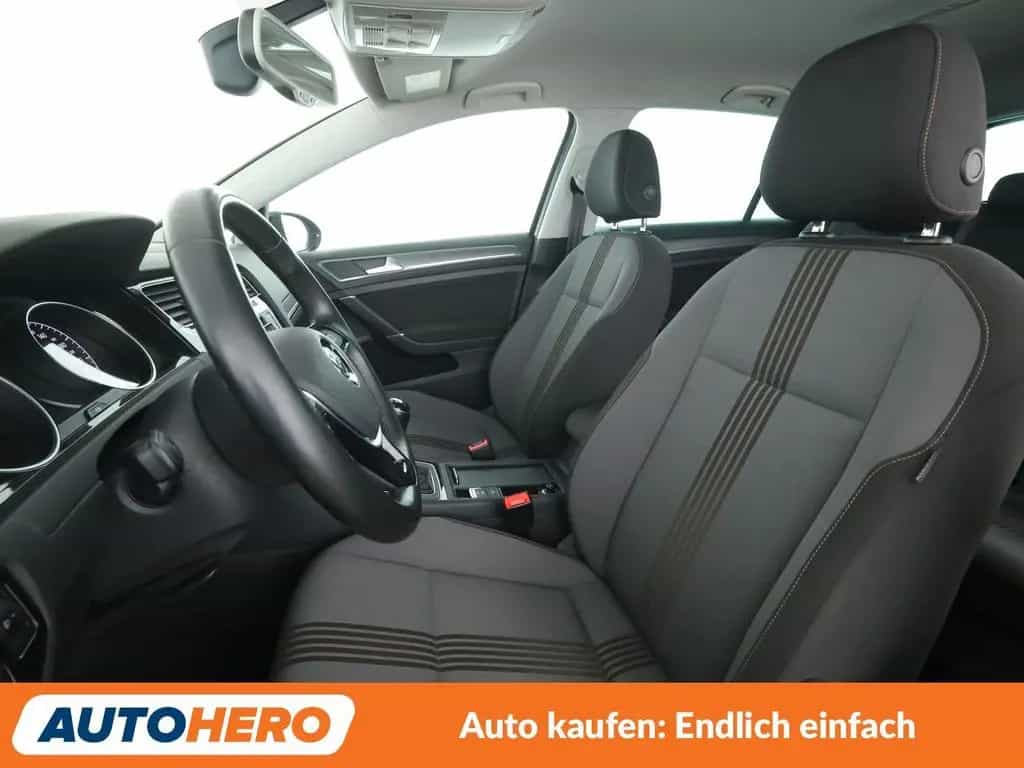 Volkswagen Golf VII 1.2 TSI Allstar BMT*NAVI*PDC*SHZ*KLIMA* 03/2016-photo-9