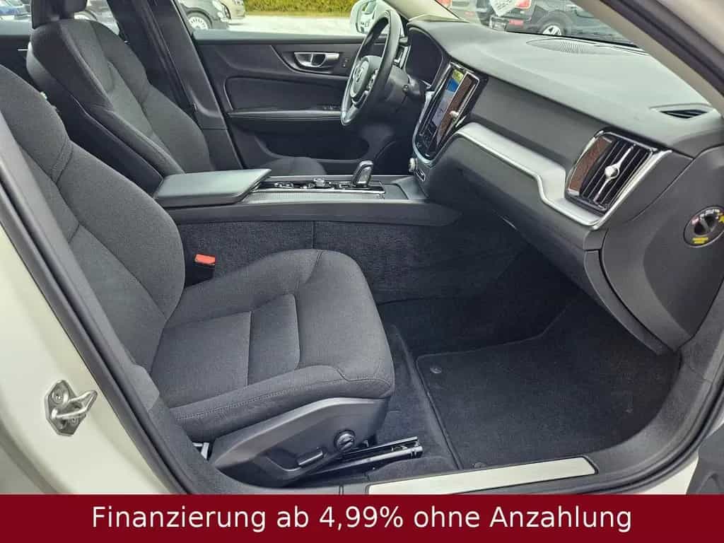 Volvo V60 Kombi 2.0 Momentum Pro | TüV neu 12/2020-photo-13