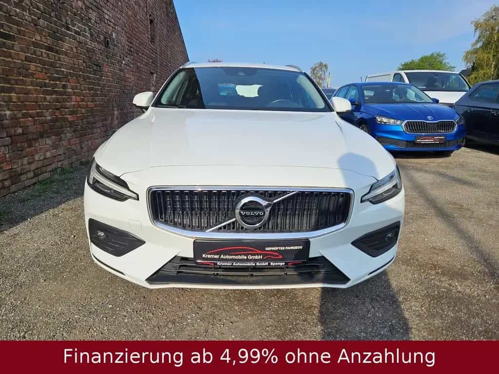 Volvo V60 Kombi 2.0 Momentum Pro | TüV neu 12/2020-photo-2