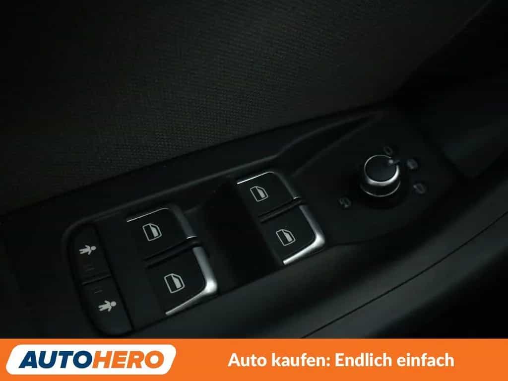 Audi Q3 1.4 TFSI ACT  Aut.*NAVI*XENON*TEMPO*PDC*SHZ* 08/2017-photo-29
