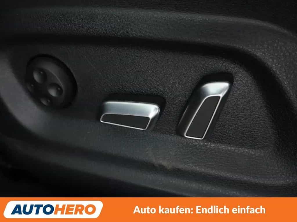 Audi Q3 1.4 TFSI ACT  Aut.*NAVI*XENON*TEMPO*PDC*SHZ* 08/2017-photo-32