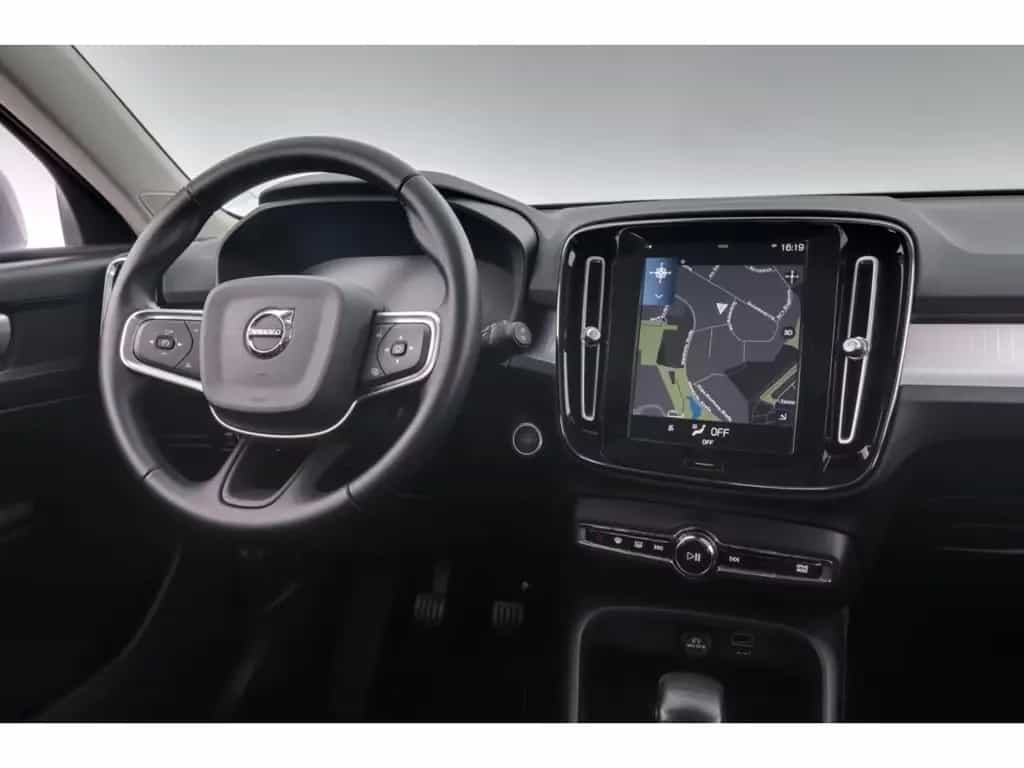 Volvo XC40 D3 Momentum Pro+LED+NAVI+VIRTUAL+PDC 06/2020-photo-11