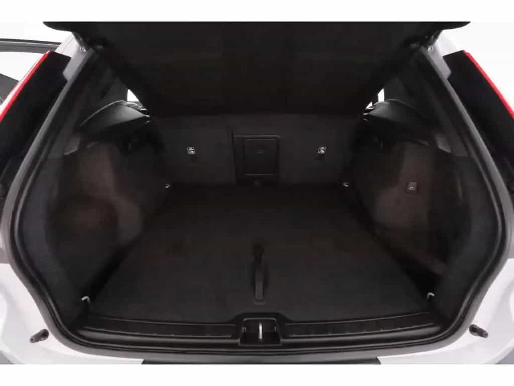 Volvo XC40 D3 Momentum Pro+LED+NAVI+VIRTUAL+PDC 06/2020-photo-18
