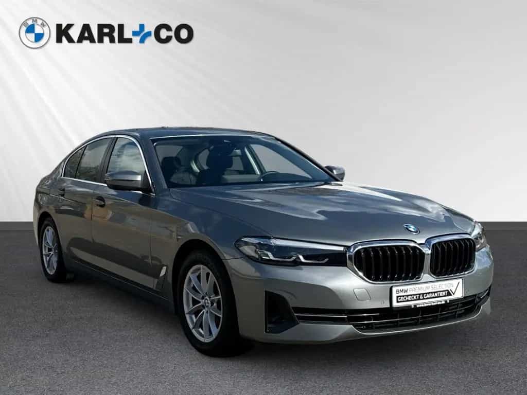 BMW 5 Series 520 d Limousine Sportsitze Alarm Lordosenstütze 06/2023-photo-5