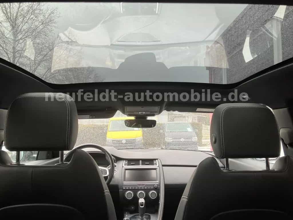 Jaguar E-Pace R-Dynamic S Performance Pano Matrix AHK 08/2020-photo-12