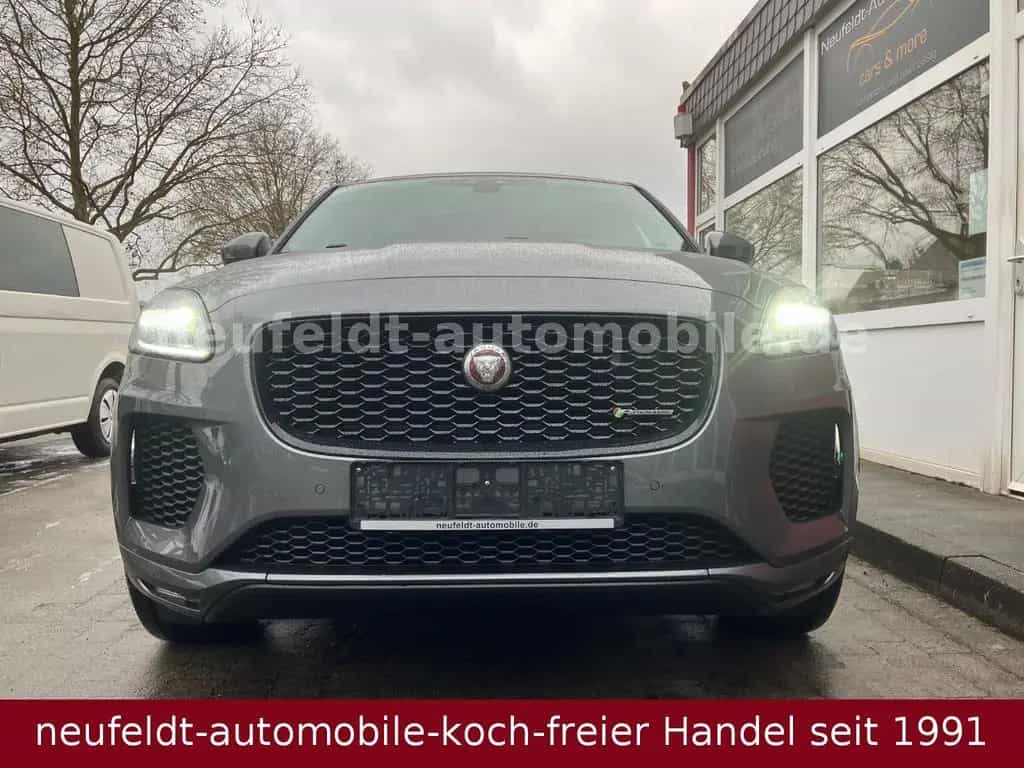Jaguar E-Pace R-Dynamic S Performance Pano Matrix AHK 08/2020-photo-7