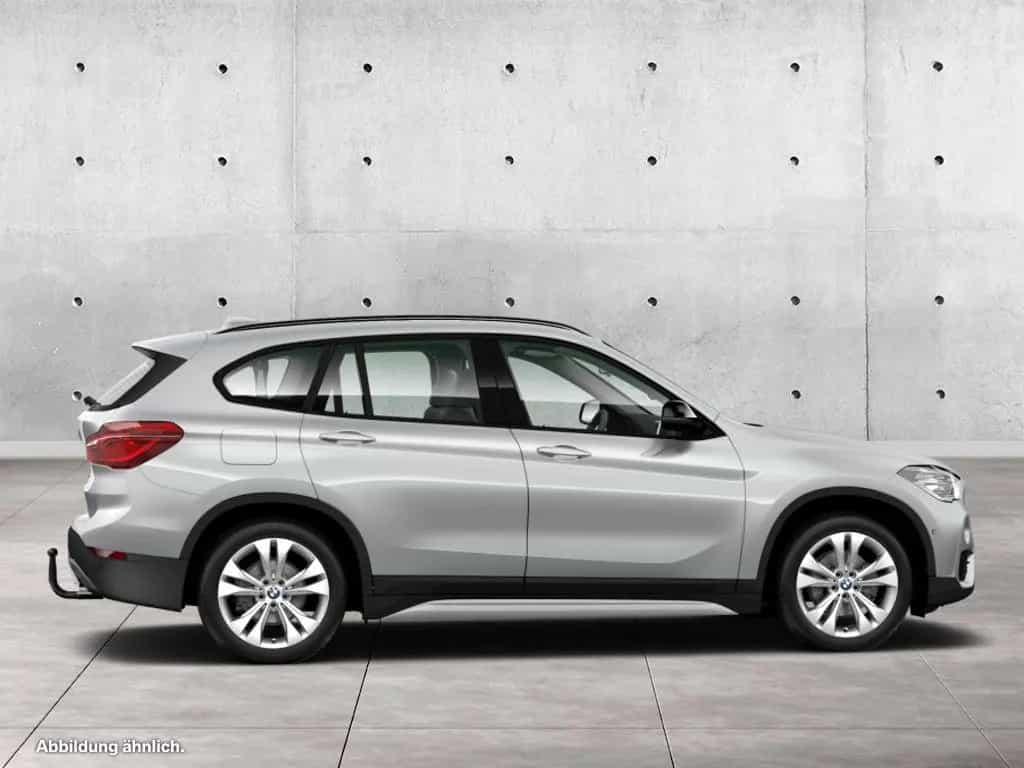 BMW X1 sDrive18d Sport Line "AHK Navi Head-Up HiFi 1 02/2019-photo-8