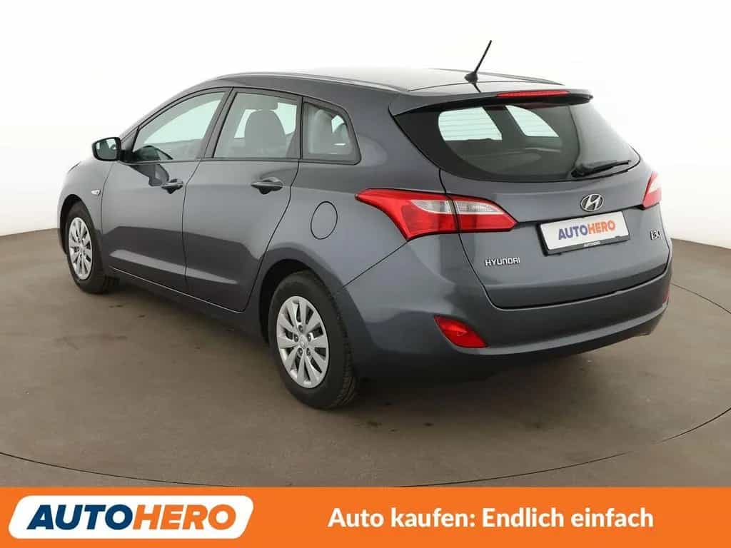 Hyundai i30 1.4 Classic Blue *KLIMA*GARANTIE*START/STOP* 05/2017-photo-3