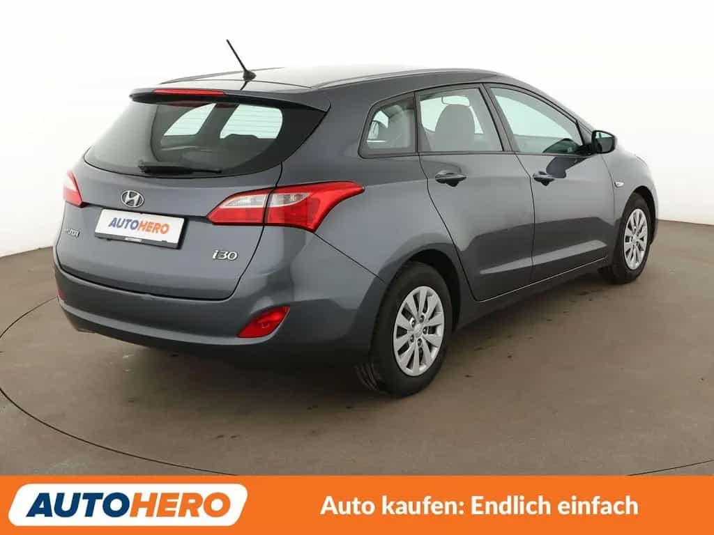 Hyundai i30 1.4 Classic Blue *KLIMA*GARANTIE*START/STOP* 05/2017-photo-5