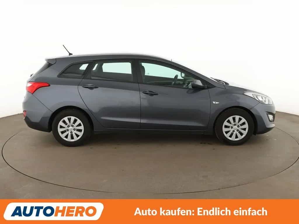 Hyundai i30 1.4 Classic Blue *KLIMA*GARANTIE*START/STOP* 05/2017-photo-6