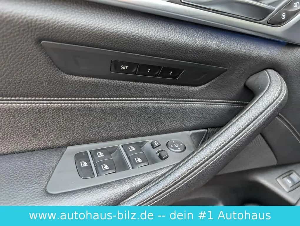 BMW 5 Series 530i Touring xDrive Sport Line*Hud*Business*Lede 10/2018-photo-16