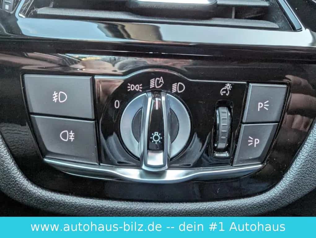BMW 5 Series 530i Touring xDrive Sport Line*Hud*Business*Lede 10/2018-photo-22