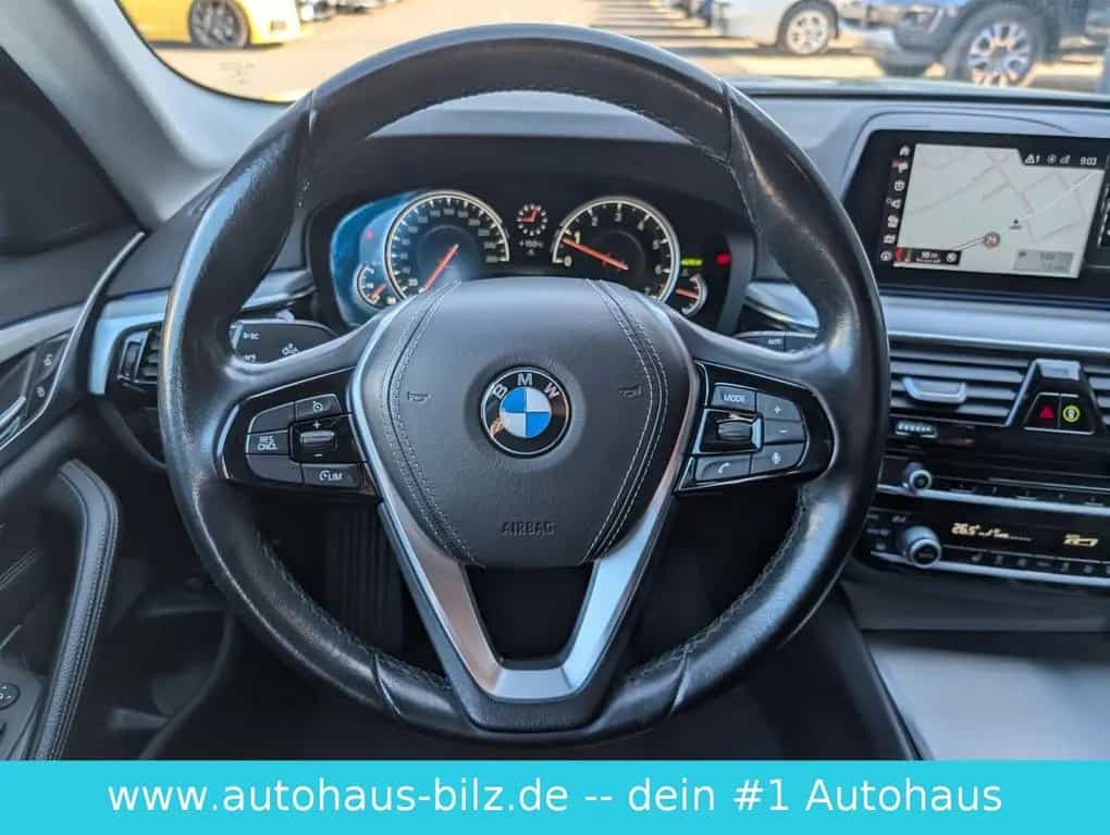 BMW 5 Series 530i Touring xDrive Sport Line*Hud*Business*Lede 10/2018-photo-26