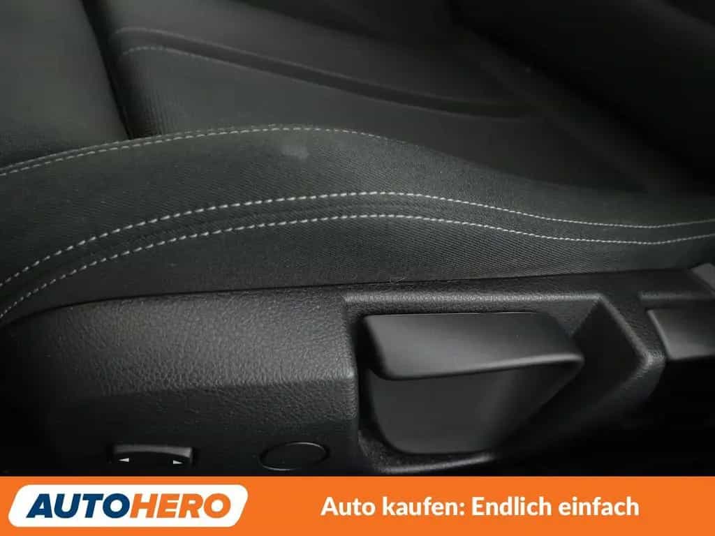 BMW 118 i Sport Line Aut.*NAVI*LED*TEMPO*PDC*SHZ* 06/2019-photo-26