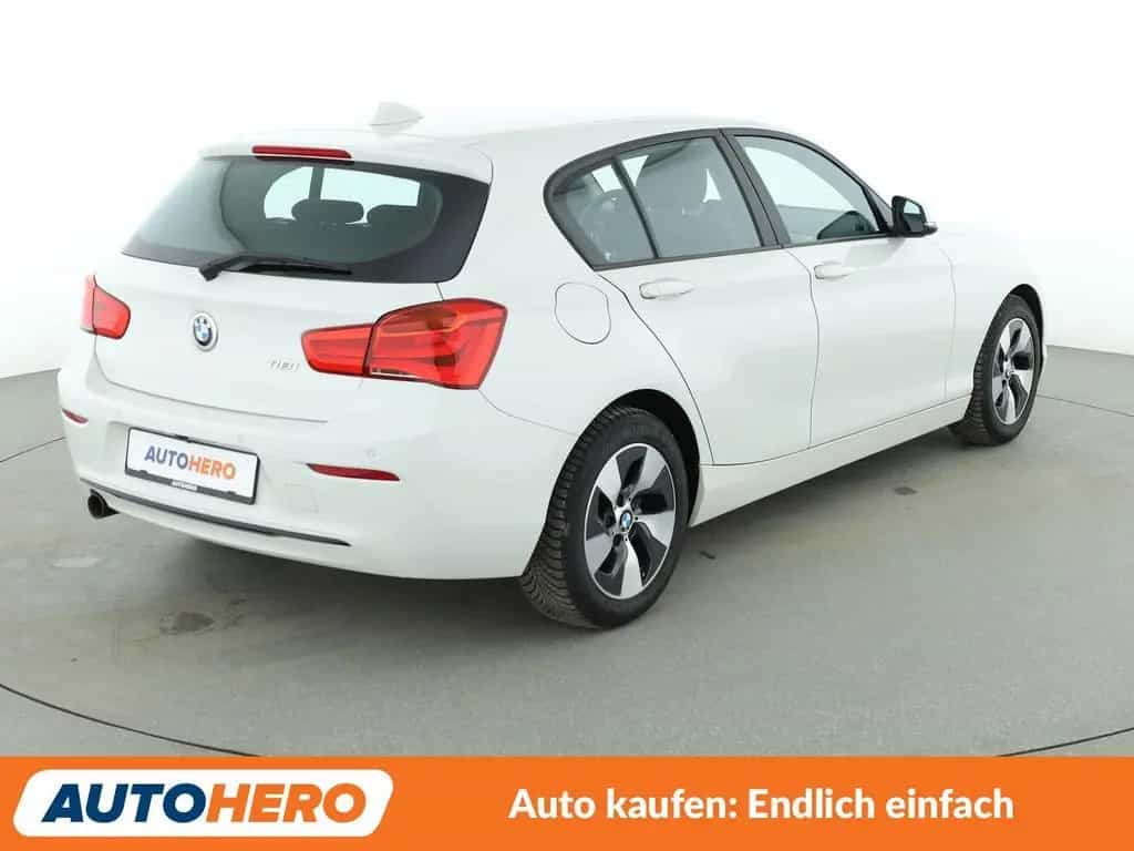 BMW 118 i Sport Line Aut.*NAVI*LED*TEMPO*PDC*SHZ* 06/2019-photo-5