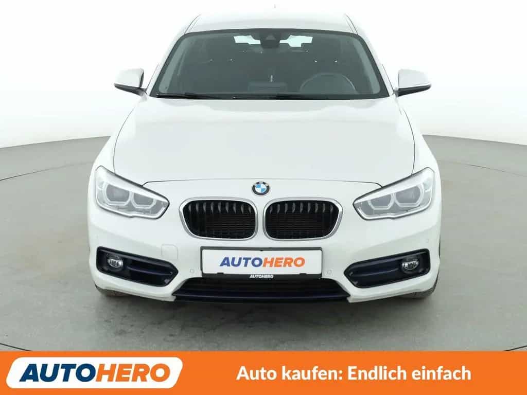 BMW 118 i Sport Line Aut.*NAVI*LED*TEMPO*PDC*SHZ* 06/2019-photo-8