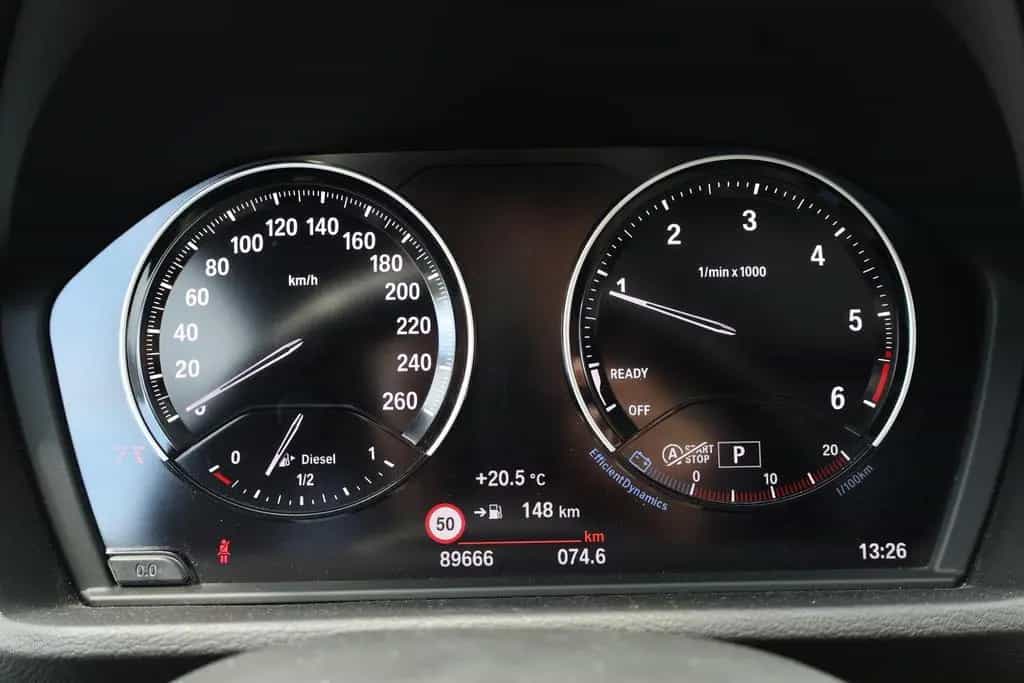 BMW X1 xDrive 20 d M Sportpaket Pano Leder LED Navi 09/2018-photo-15