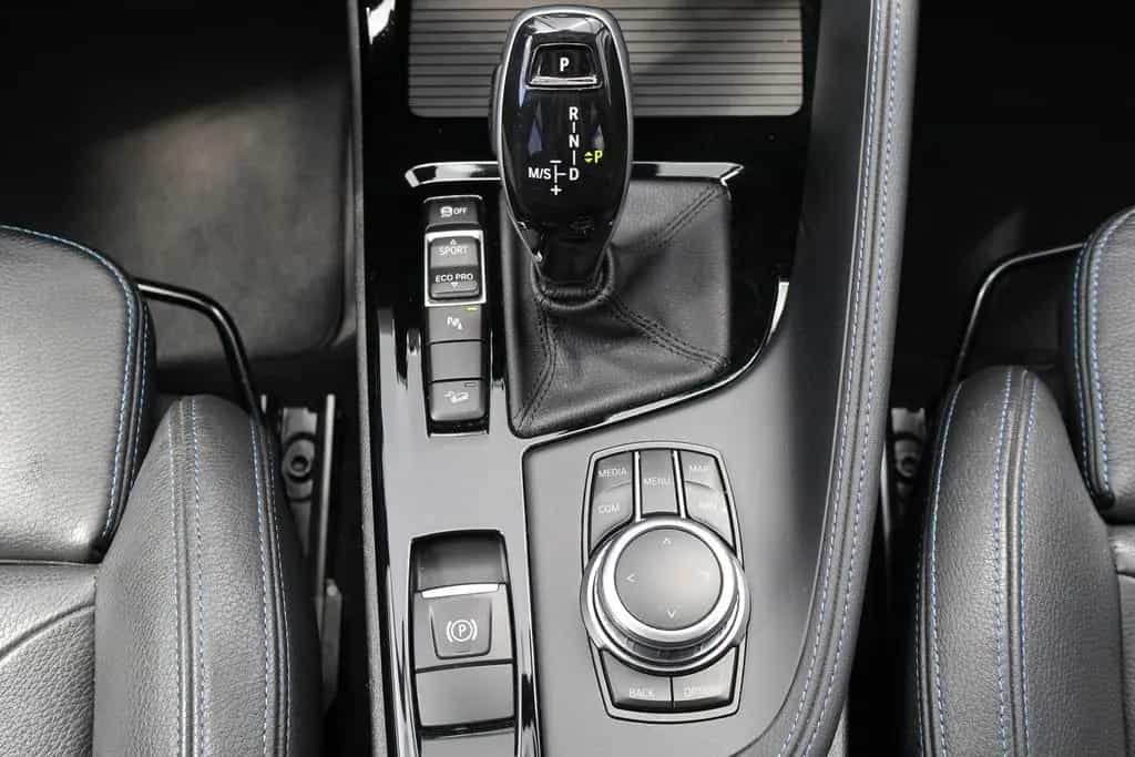 BMW X1 xDrive 20 d M Sportpaket Pano Leder LED Navi 09/2018-photo-18