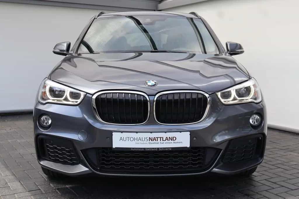 BMW X1 xDrive 20 d M Sportpaket Pano Leder LED Navi 09/2018-photo-2