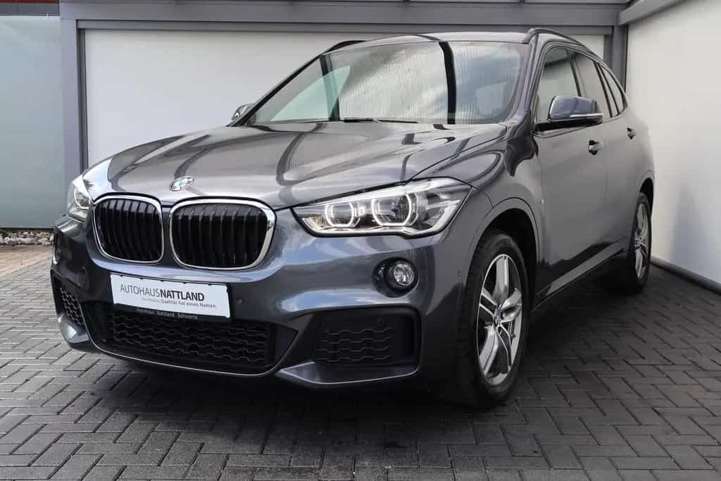 BMW X1 xDrive 20 d M Sportpaket Pano Leder LED Navi 09/2018-photo-3