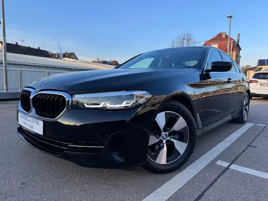 BMW 5 Series 520 d Aut. AHK/LEDER/LED/NAVI/KAMERA/ALU 02/2022-photo-0