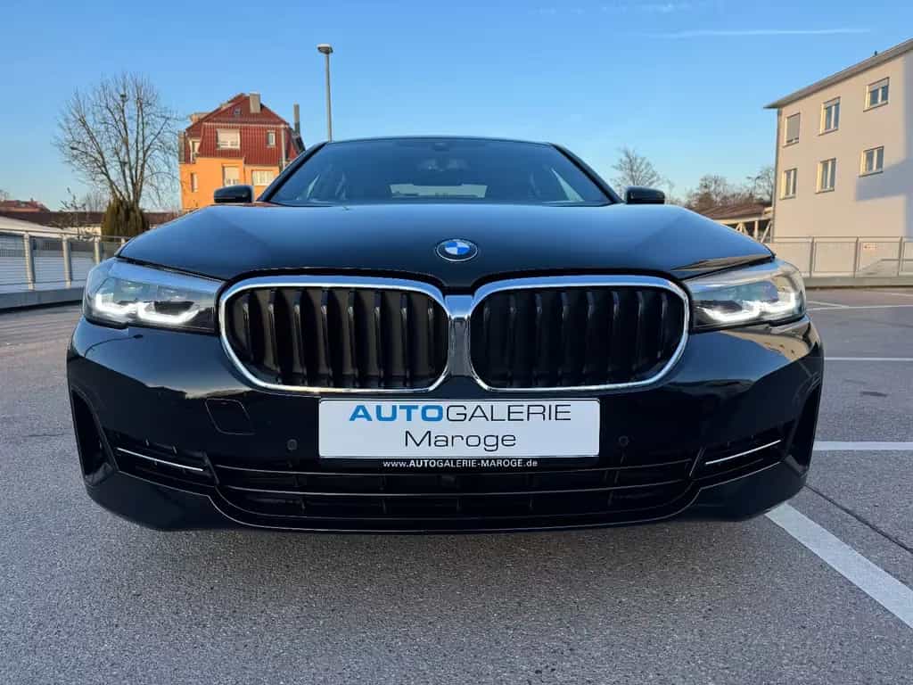 BMW 5 Series 520 d Aut. AHK/LEDER/LED/NAVI/KAMERA/ALU 02/2022-photo-1