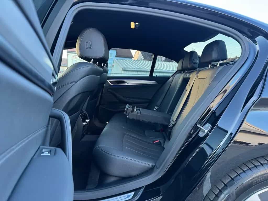 BMW 5 Series 520 d Aut. AHK/LEDER/LED/NAVI/KAMERA/ALU 02/2022-photo-17