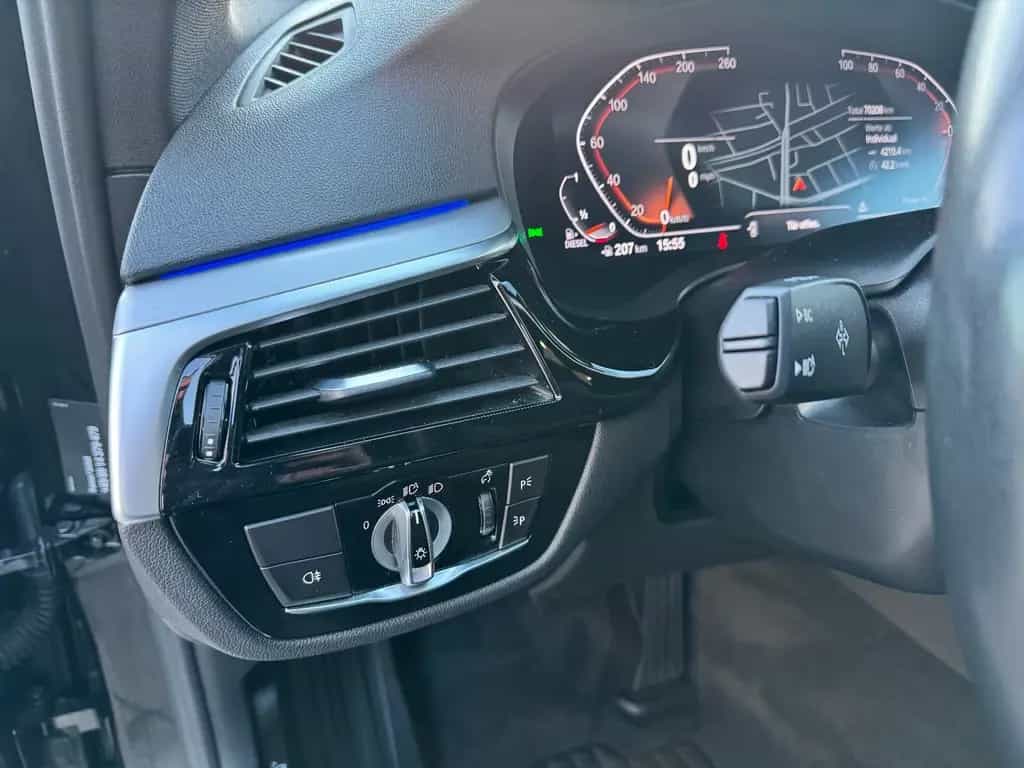 BMW 5 Series 520 d Aut. AHK/LEDER/LED/NAVI/KAMERA/ALU 02/2022-photo-20