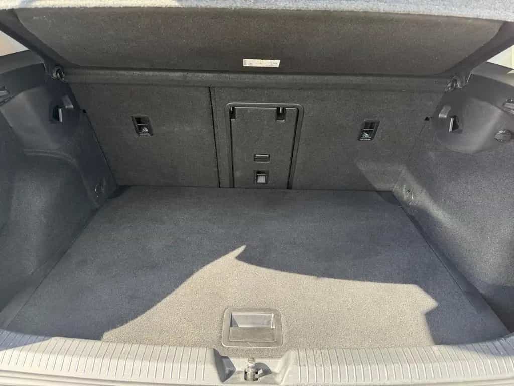 Volkswagen Golf VIII Lim. United 10/2020-photo-11