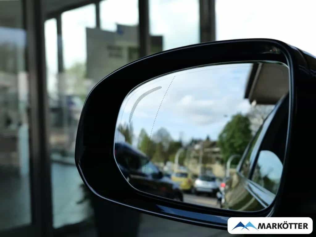 Volvo XC60 B4 Plus Dark PANO/BLIS/CAM/ACC/Harman Kardo 02/2023-photo-7