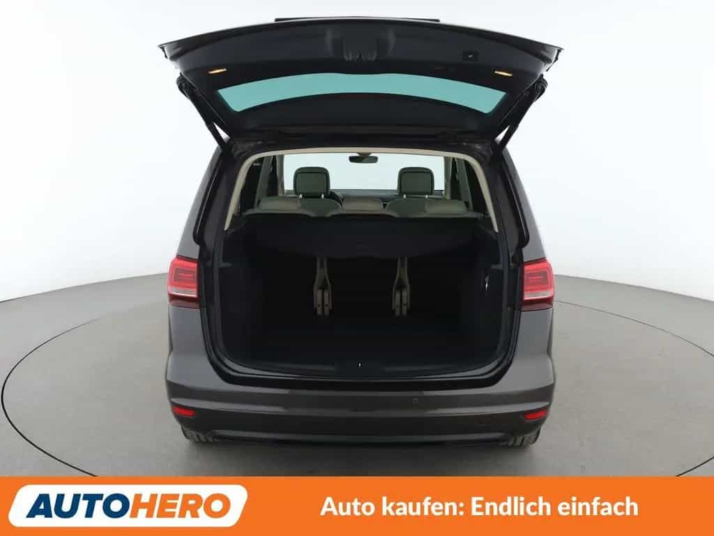 Volkswagen Sharan 2.0 TSI Highline BMT Aut.*XENON*ACC*PLA* 03/2016-photo-16