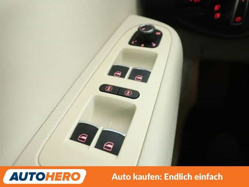 Volkswagen Sharan 2.0 TSI Highline BMT Aut.*XENON*ACC*PLA* 03/2016-photo-24
