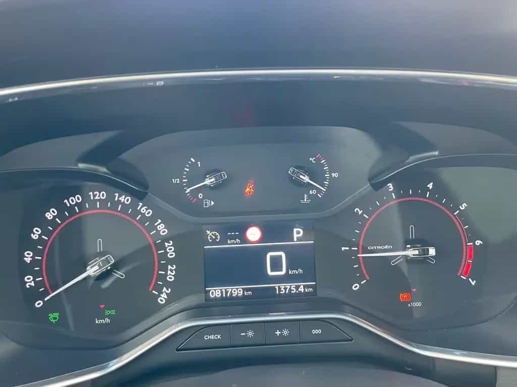 Citroën C5 Aircross 2.0 Live SHZ PDC KAM AHK TEMPO 07/2020-photo-14