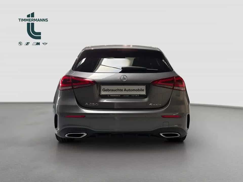 Mercedes-Benz A-Class 250 4MATIC DCT Navi DSG Glasdach LED 02/2020-photo-3