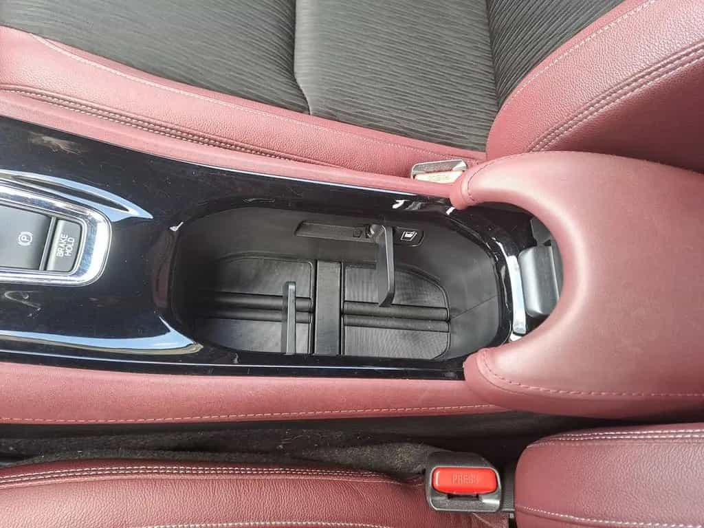 Honda HR-V 1.5 VTEC TURBO SPORT KAMERA+SHZ+NAV+LED+PDC 04/2019-photo-29