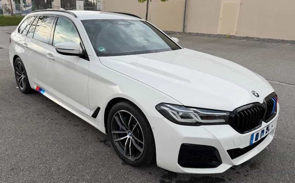 BMW 5 Series 540d M-Paket Laser HUD Hifi AHK xDrive Touring 10/2021-photo-1