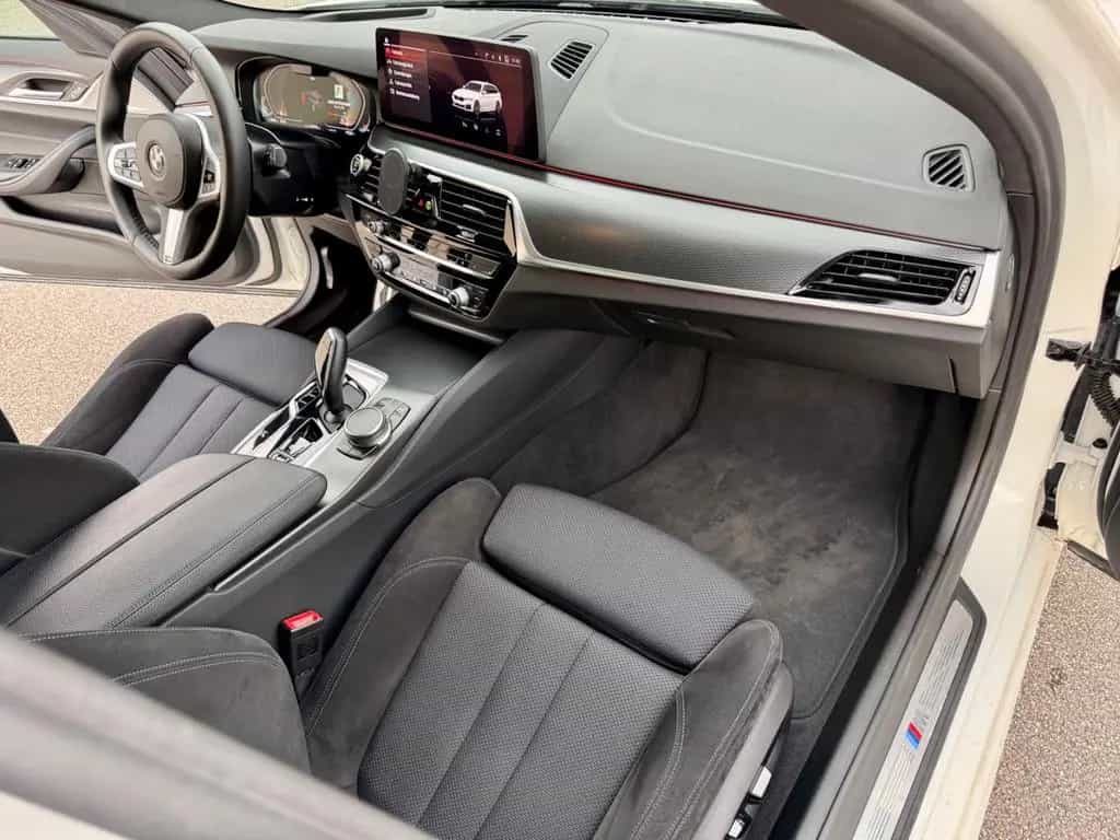 BMW 5 Series 540d M-Paket Laser HUD Hifi AHK xDrive Touring 10/2021-photo-10