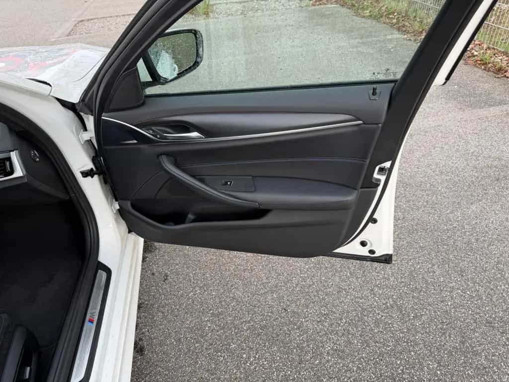 BMW 5 Series 540d M-Paket Laser HUD Hifi AHK xDrive Touring 10/2021-photo-13