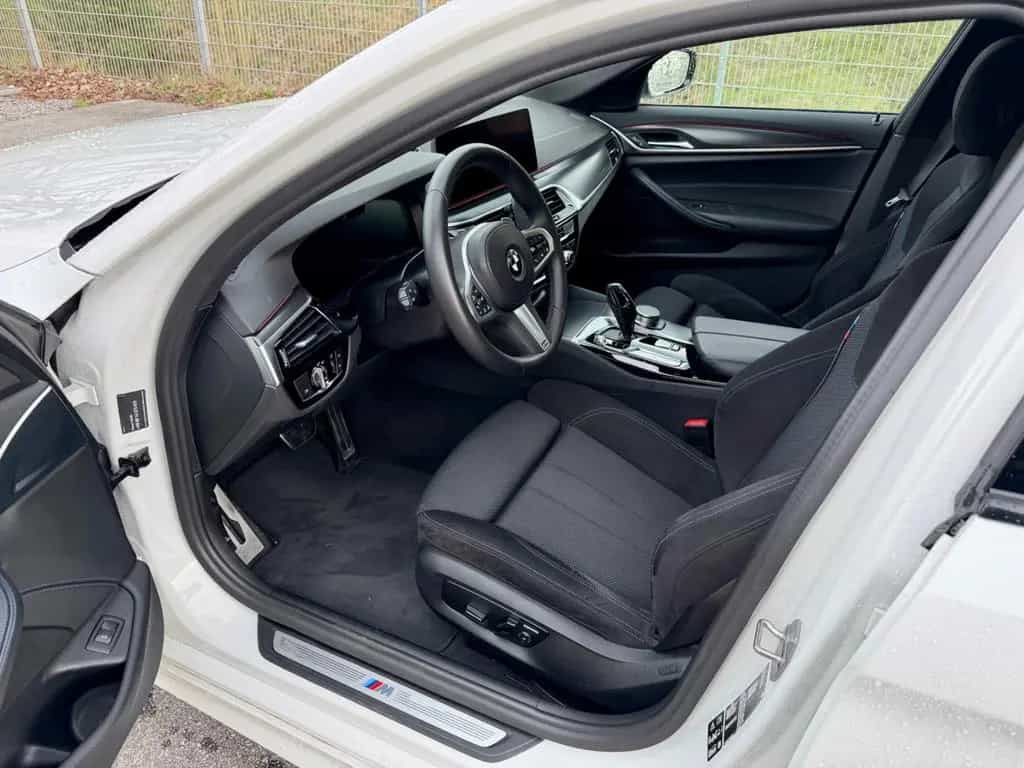 BMW 5 Series 540d M-Paket Laser HUD Hifi AHK xDrive Touring 10/2021-photo-5