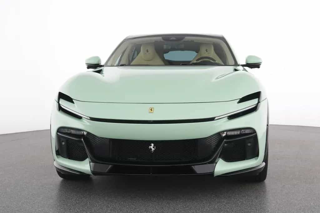 Ferrari Purosangue Special Color Verde Pallido 04/2026-photo-1