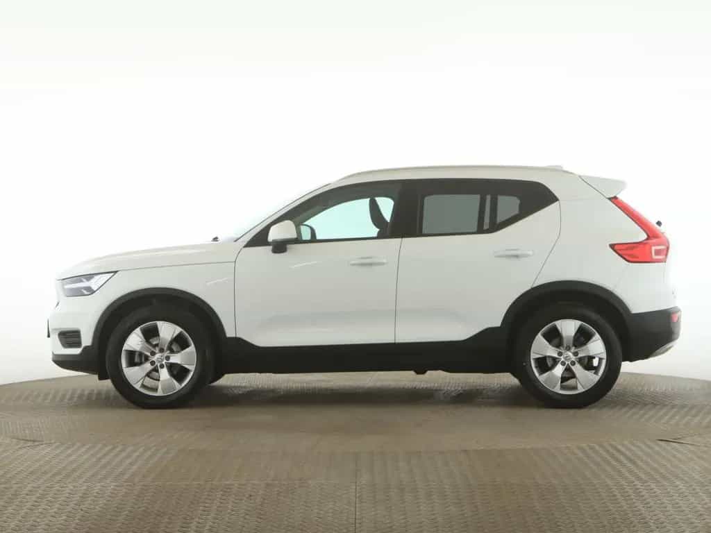Volvo XC40 D3 Momentum Pro LED+RFK+SitzH+Navi+AppleCar 12/2019-photo-2